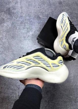 Adidas yeezy 700 yellow3 фото