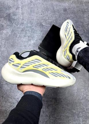 Adidas yeezy 700 yellow2 фото