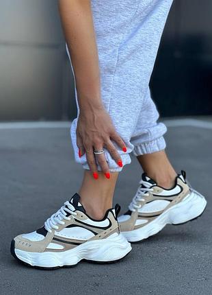 Женские кроссовки 36-41 белый беж. кроссовки женски