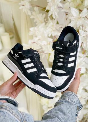 Крутые женские кроссовки adidas forum low black white чёрно-белые