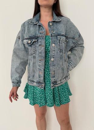Стильнюча джинсовка bershka