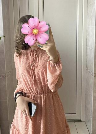 Сукня рожева