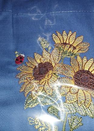 Сувенірний фартух із вишивкою соняшники