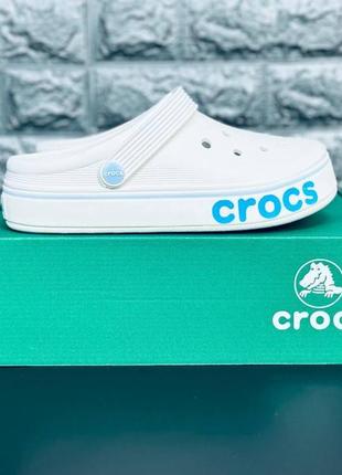 Женские кроксы белого цвета crocs7 фото