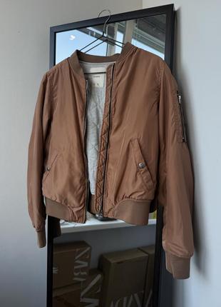 Куртка бомбер m pull&bear