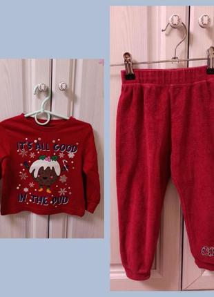 Брюки красные велюровые и лонгслив в новогодний принт