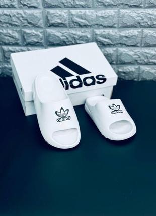 Чоловічі шльопанці adidas капці вуличні адідас білого кольору