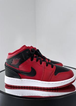 Свіжі високі кросівки/гайтопи jordan retro 1