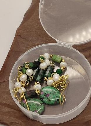 Комплект з двоих браслетів і сережок з цоїзиту, натуральних перлів "зелена неділя". комплект з натурального каміння10 фото