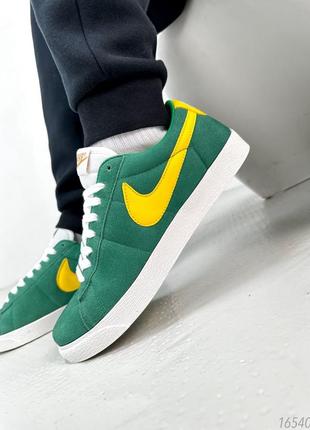 Натуральные замшевые зеленые кроссовки мужские nike blazer low pro green6 фото