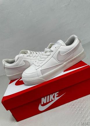 Белые кроссовки мужские nike blazer low white swoosh2 фото