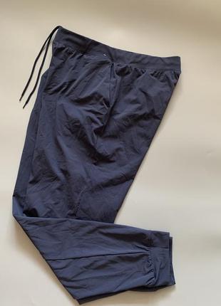 Спортивні брючки uniqlo р. m