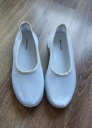 Женские мокасины