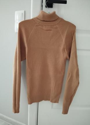 Бежевий светр в рубчик з високою горловиною2 фото