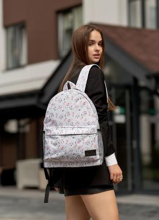 Женский школьный рюкзак sambag brix с цветочным белым принтом