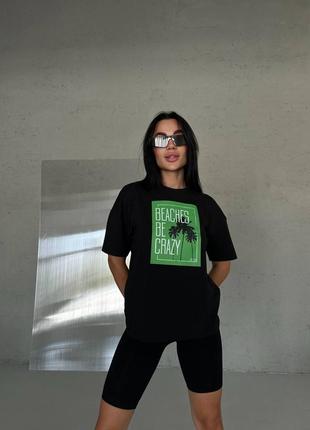 Базовая футболка с принтом накатом из переда