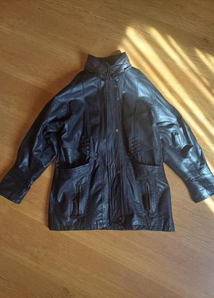 Женская черная куртка whisper