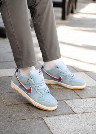 Nike sb dunk low “philllies”