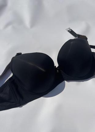 Бюстгальтер на чашку е