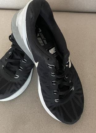 Кроссовки nike