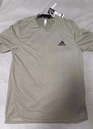 Футболка adidas