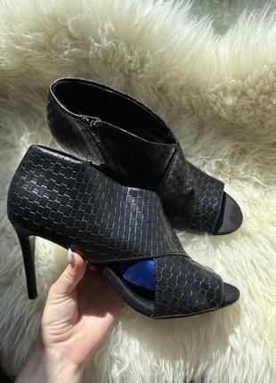 Новые босоножки на каблуке next forever comfort большой размер 42 на широкую ножку