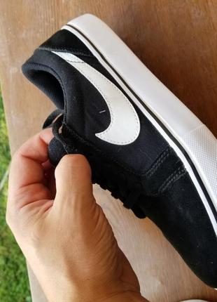 Nike 2