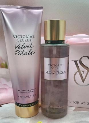 Подарунковий набір velvet petals victoria's secret