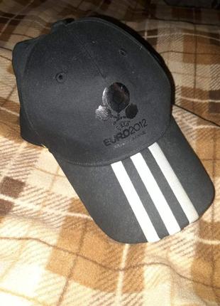 Кепка адидас евро 2012 чёрная evro adidas