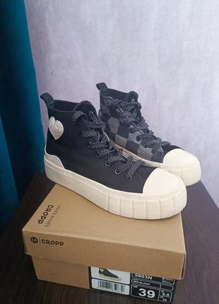 Стильные кеды cropp