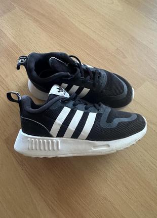Детские кроссовки adidas 25 размер
