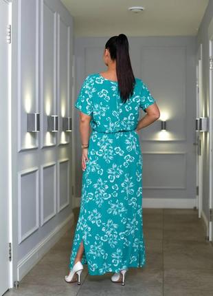 Легкое практичное женское платье макси с принтом (р.50-56) в разных цветах4 фото