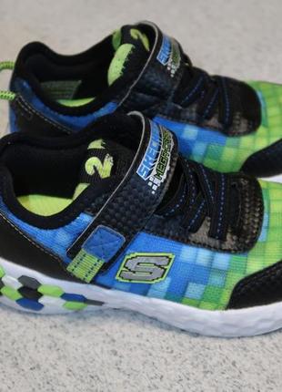 Кросівки skechers оригінал — 26 розмір