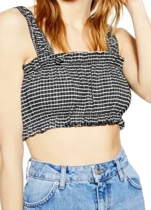 Чорно-білий укорочений топ с рюшами в клітинку 18 розміру topshop