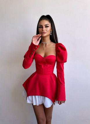 Оригинальное платье с элементами корсета
