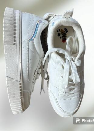 Кросівки zara оригінал білого кольору розмір 372 фото