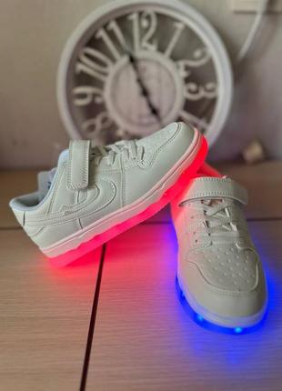 Круті led кросівки 32-37 розмір2 фото
