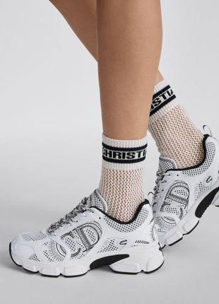 Женские кроссовки в стиле dior диор