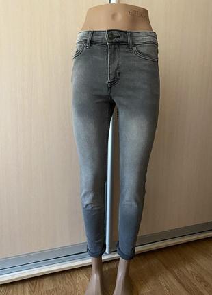 Классные качественные узкие джинсы от new look
