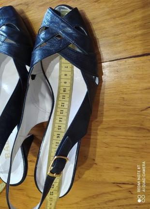 Босоножки кожа 100% италия