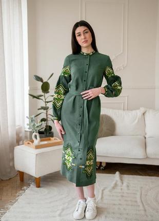 Зеленое вышитое платье folk на пуговицах с поясом8 фото