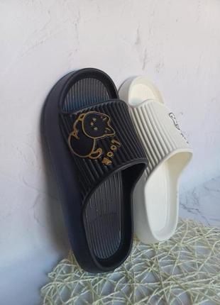 Симпатичні м'які легкі шльопанці/сланці з котиком у чорному/білому кольорі, розмір 36-41