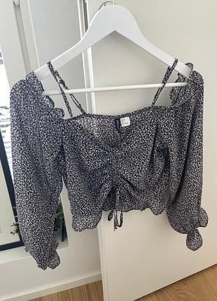 Блузка жіноча з відкритими плечима