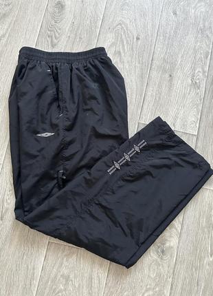 Чоловічі спортивні штани 52 umbro плащовка спортивні штани з плащівки балон