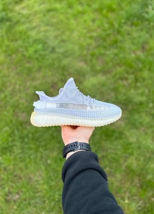 Кросівки adidas yeezy 350 сірі та білі (1250 грн.)2 фото