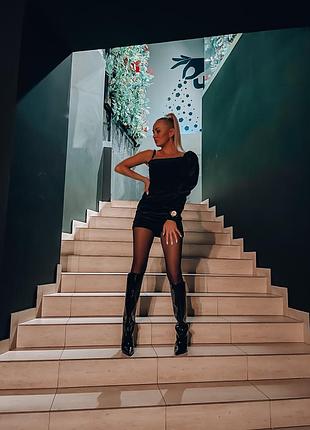 Коктельна сукня,на одне пличе