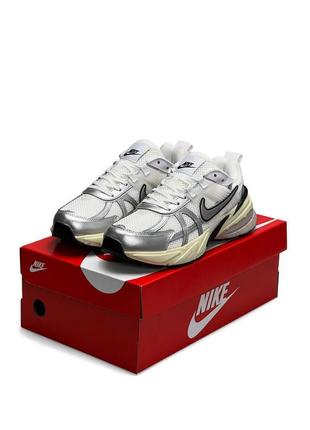 Жен/чел кроссовки nike runtek white silver