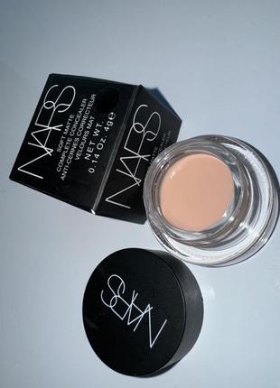 Найпопулярніший консилер nars медовий праймер