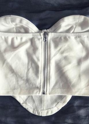 Белый корсет-топ