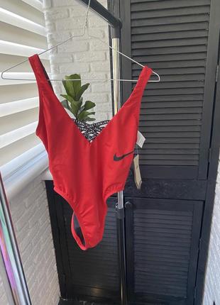 Женский спортивный купальник найк nike